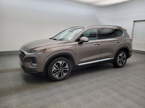 Used 2019 Hyundai Santa Fe FWD image 2