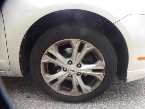 Used 2012 Ford Fusion SE FWD image 11