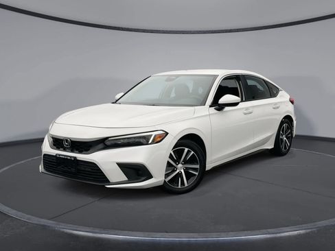 Used 2023 Honda Civic LX image 1