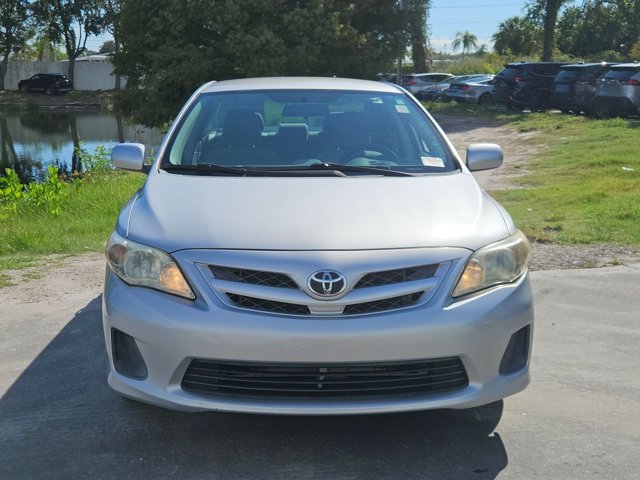 Used 2013 Toyota Corolla L FWD image 2
