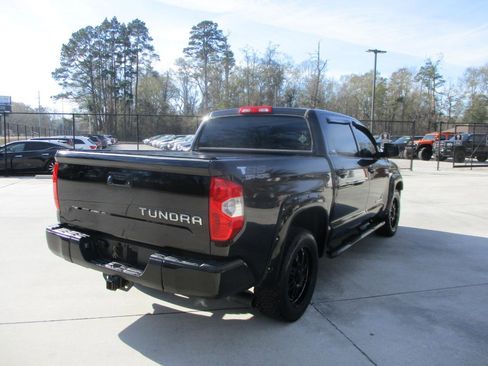 Used 2014 Toyota Tundra SR5 w/ SR5 Upgrade Package image 29