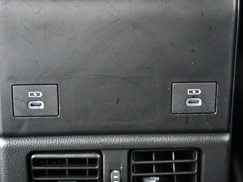 Used 2024 Subaru Solterra AWD/4WD image 38
