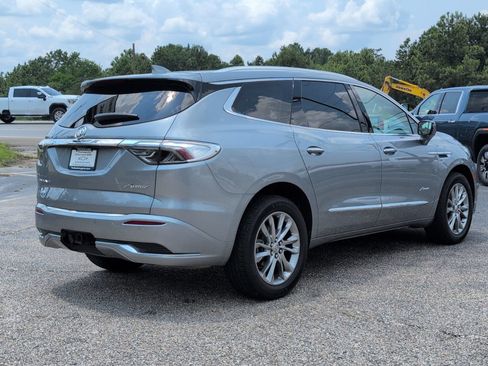 Used 2024 Buick Enclave Avenir w/ Avenir Technology Package FWD image 7