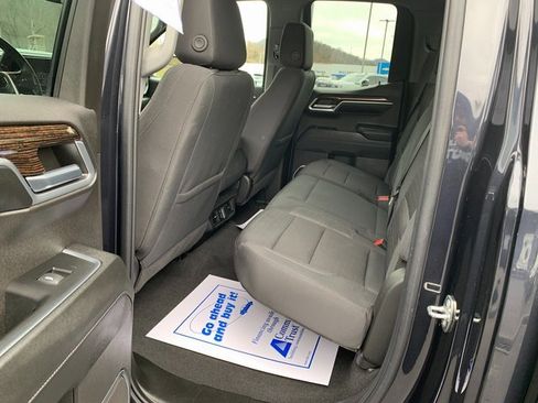 Used 2023 GMC Sierra 1500 Elevation image 18