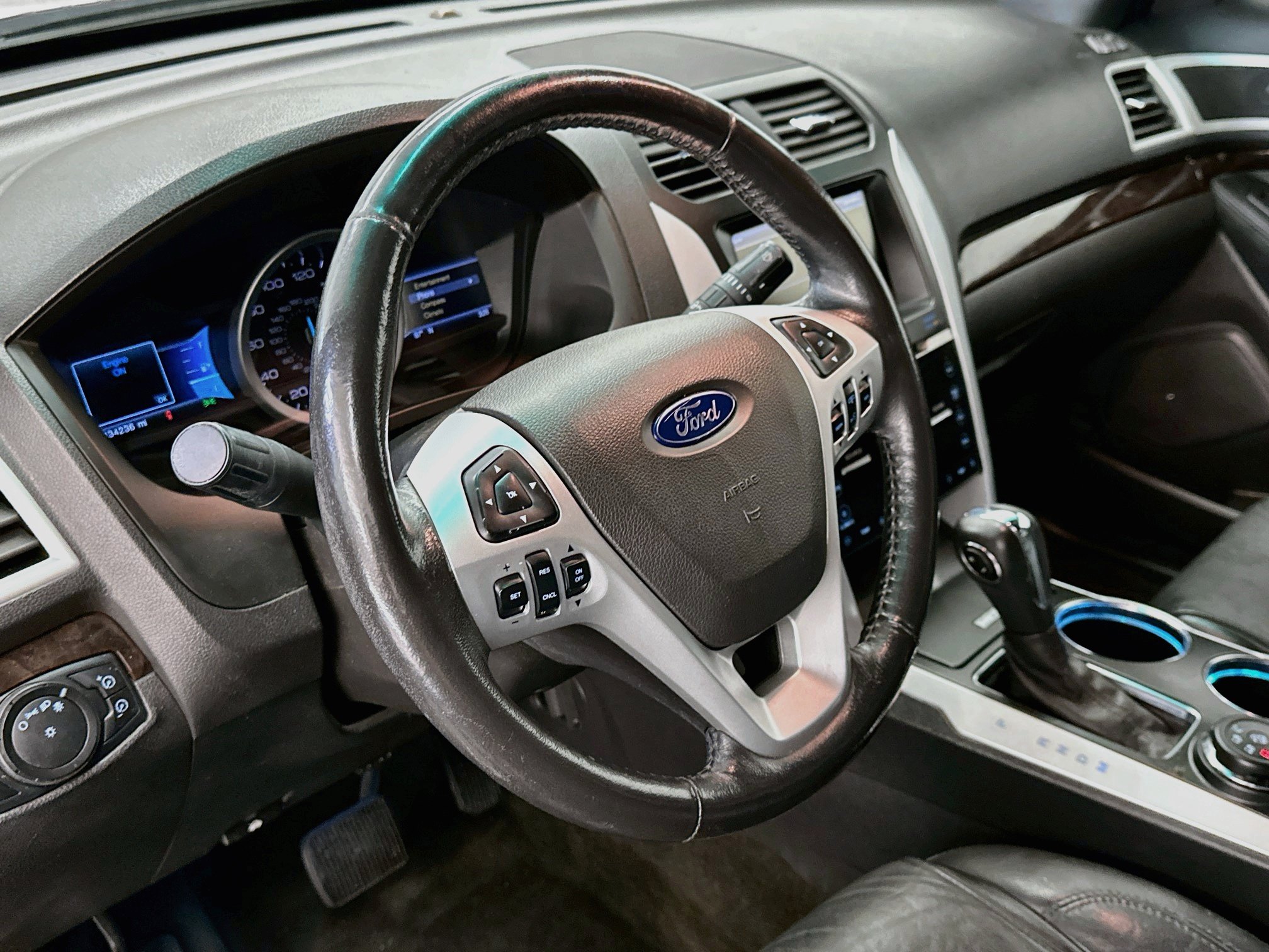 Used 2013 Ford Explorer Limited AWD/4WD image 18