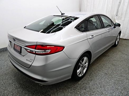 Used 2018 Ford Fusion SE image 6