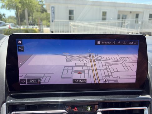 Used 2025 BMW 840i Convertible RWD image 7
