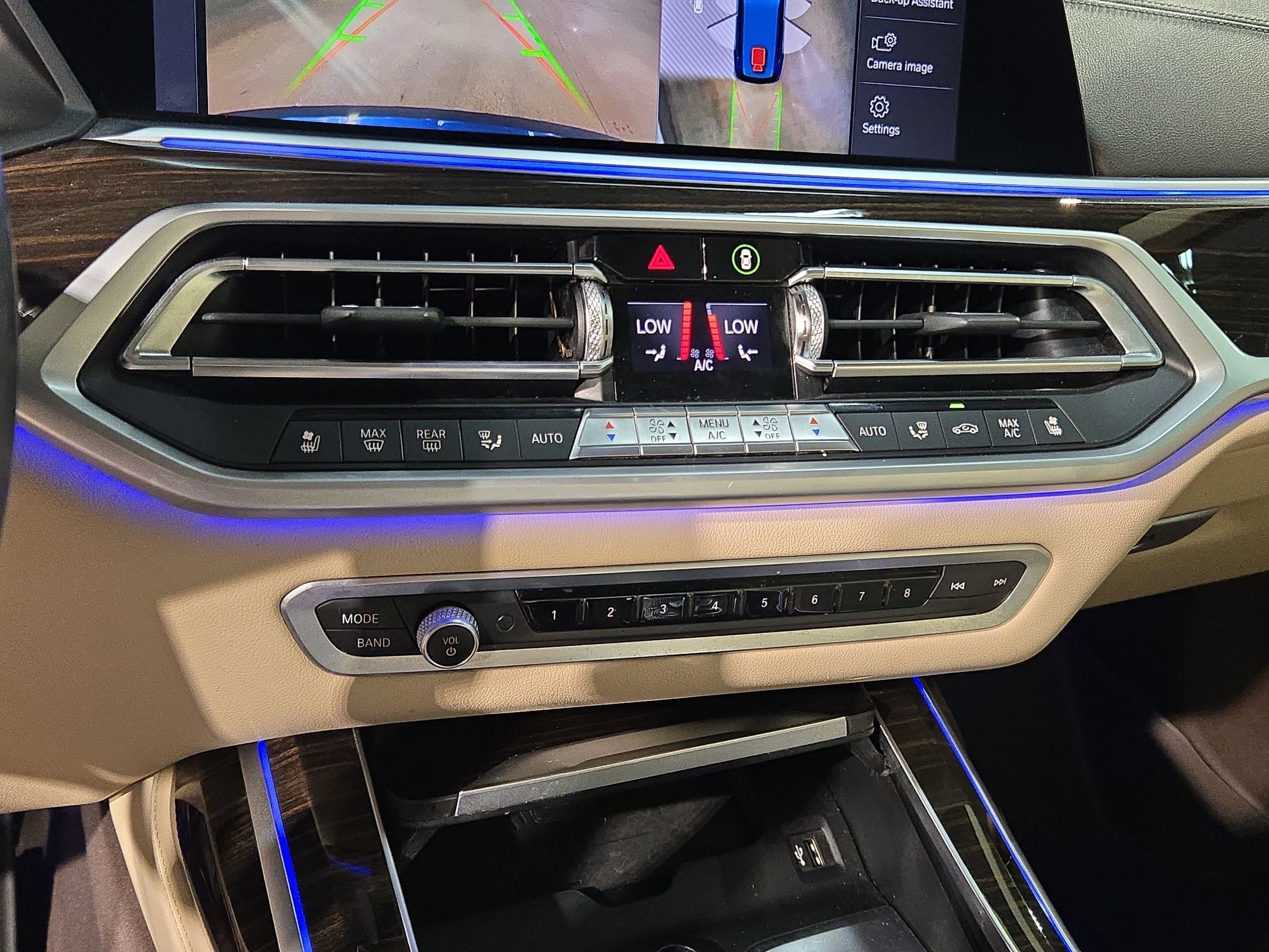 Used 2019 BMW X7 xDrive40i w/ Premium Package AWD/4WD image 33