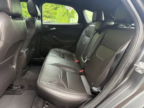 Used 2017 Ford Focus ST w/ Equipment Group 402A FWD image 28