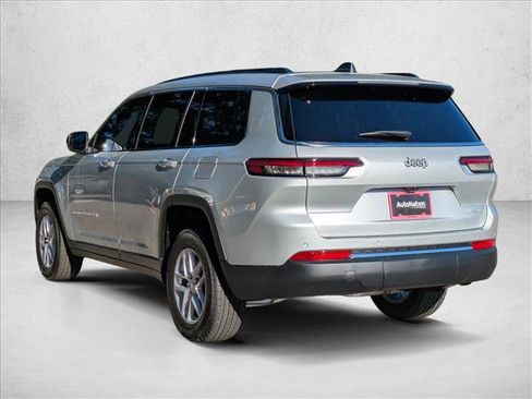 New 2025 Jeep Grand Cherokee L Laredo image 7