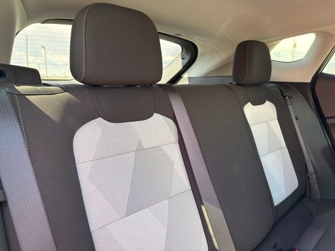 Used 2024 Chevrolet Trax LS w/ LS Convenience Package image 31