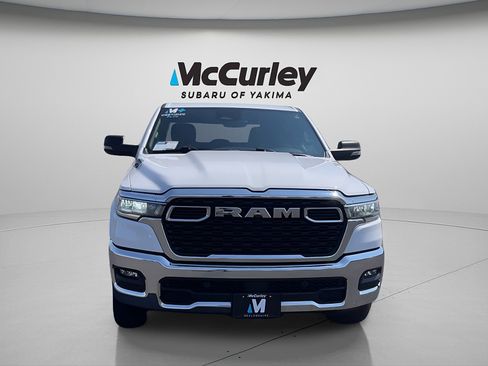 Used 2025 RAM 1500 Big Horn AWD/4WD image 8