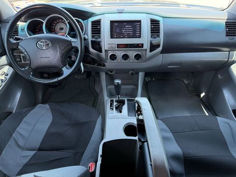 Used 2006 Toyota Tacoma PreRunner RWD image 10