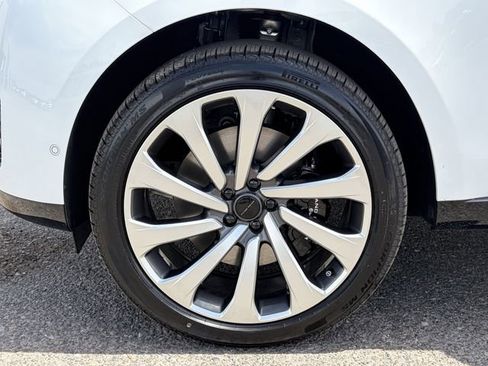 New 2026 Land Rover Range Rover Long Wheelbase Autobiography AWD/4WD image 24