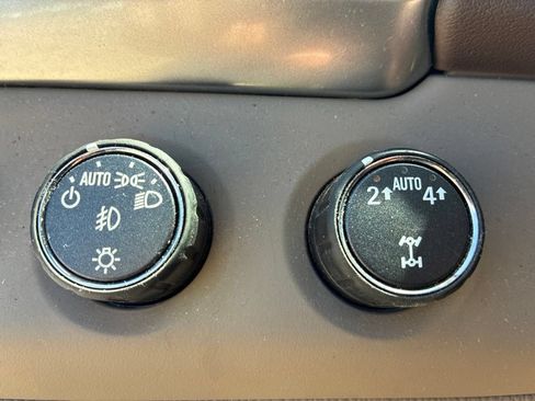 Used 2017 Chevrolet Tahoe Premier AWD/4WD image 14