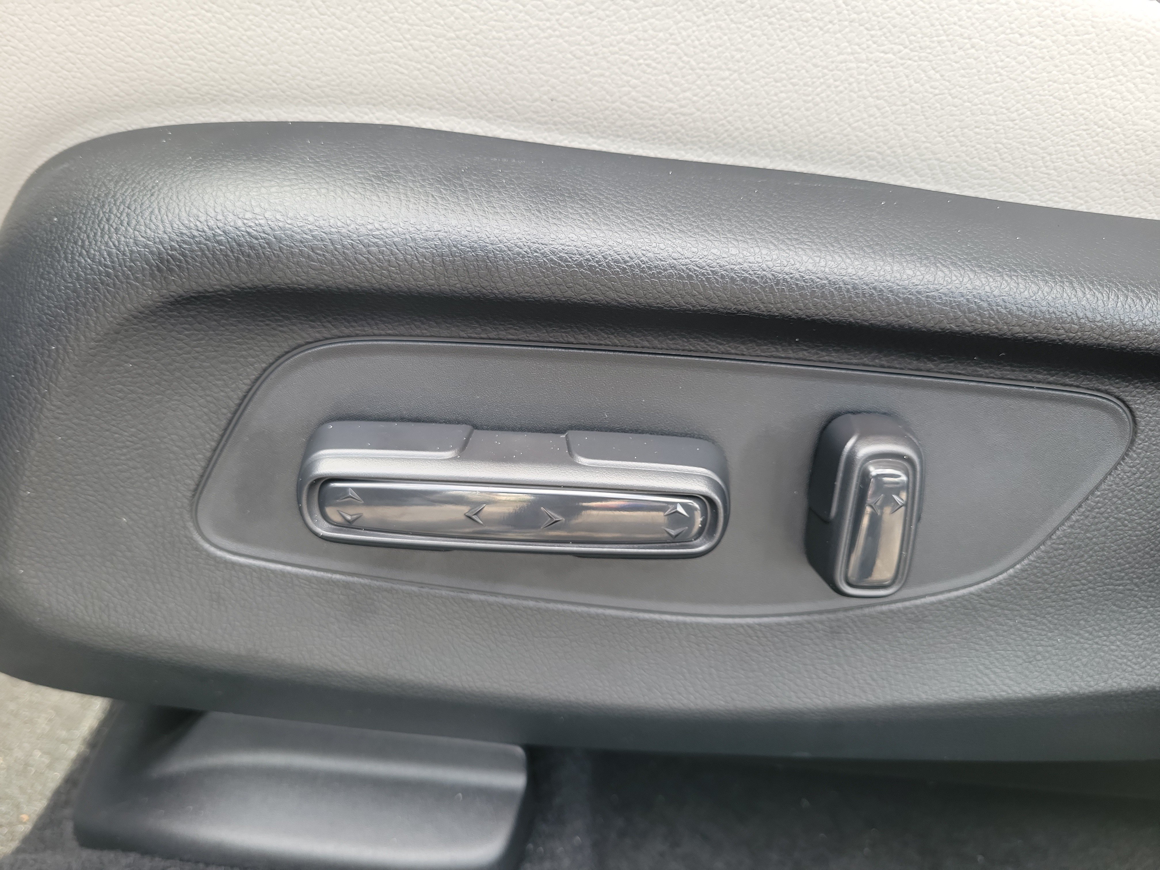 Used 2026 Honda HR-V EX-L image 21