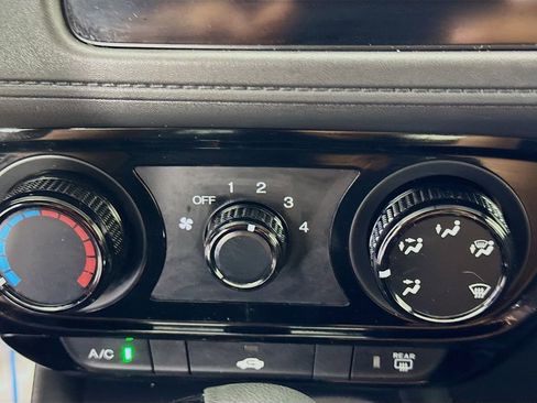 Used 2021 Honda HR-V Sport image 17