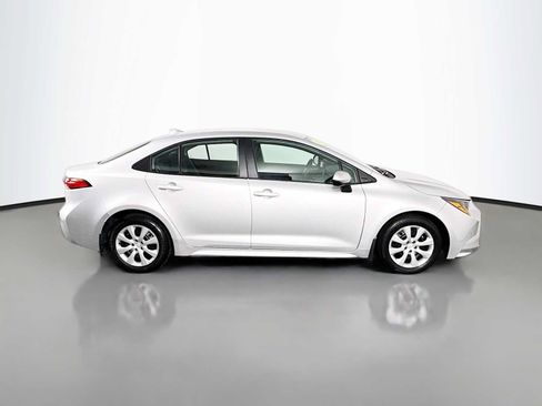 Used 2023 Toyota Corolla LE FWD image 8