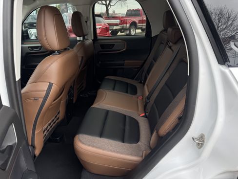 Used 2025 Ford Bronco Sport Outer Banks image 11