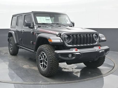 Used 2024 Jeep Wrangler Unlimited Rubicon w/ Technology Group AWD/4WD image 1