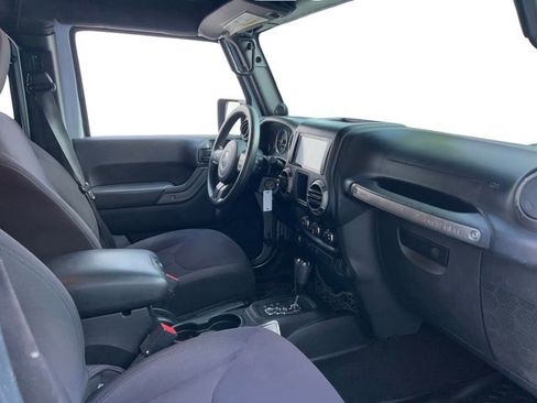 Used 2014 Jeep Wrangler Unlimited Sport image 10