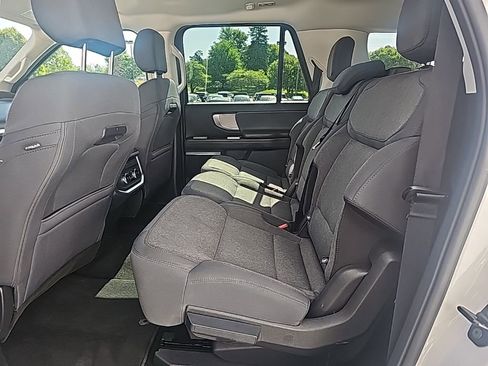 Used 2025 Ford Expedition Max Active AWD/4WD image 11