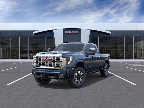 New 2026 GMC Sierra 2500 Denali w/ Denali Reserve Package image 8