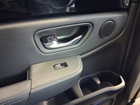 Used 2025 Honda Pilot EX-L image 19