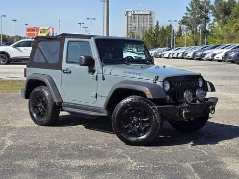 Used 2014 Jeep Wrangler Sport image 2