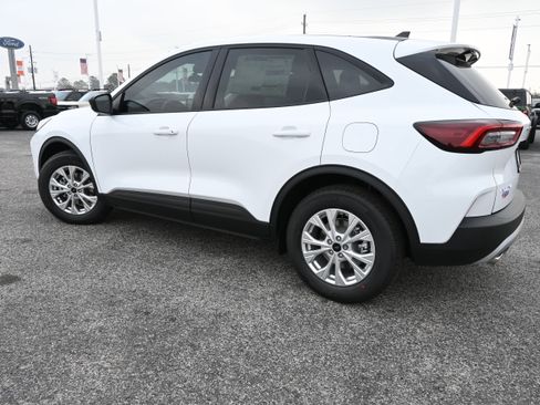 New 2026 Ford Escape Active image 8