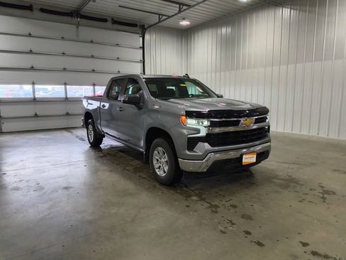 Used 2024 Chevrolet Silverado 1500 LT w/ Protection Package AWD/4WD image 2
