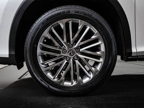 Used 2022 Lexus RX 450hL Luxury w/ Cold Area Package (CT) image 13