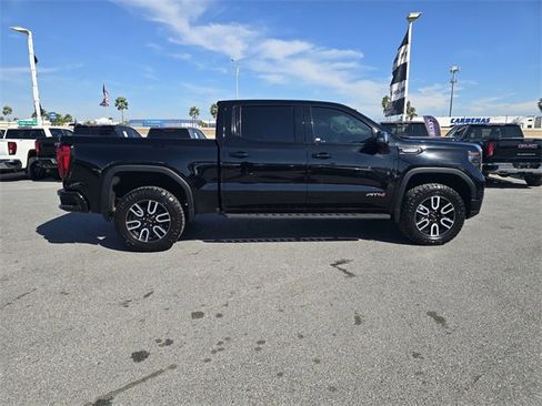Used 2024 GMC Sierra 1500 AT4 w/ Technology Package image 4