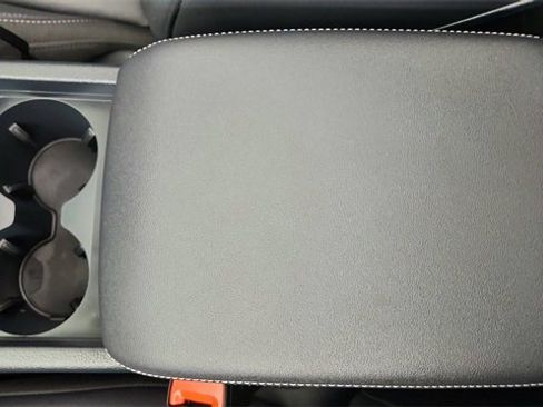 Used 2025 Audi Q5 e Premium Plus w/ Premium Plus Package image 51