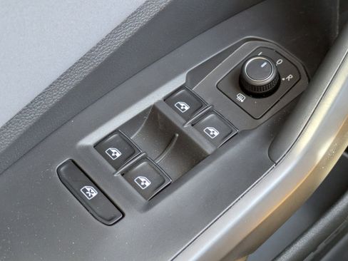 New 2026 Volkswagen Jetta SE FWD image 24