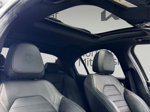 Used 2023 Alfa Romeo Giulia Veloce image 20