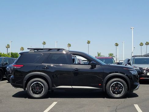 New 2026 Nissan Pathfinder Rock Creek AWD/4WD image 7