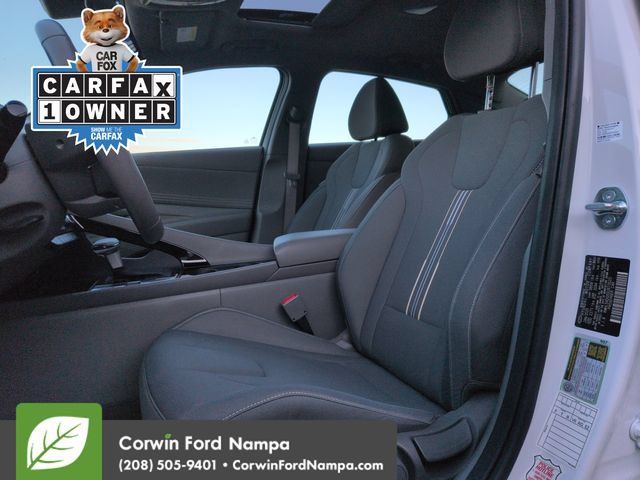 Used 2025 Hyundai Elantra SEL FWD image 22