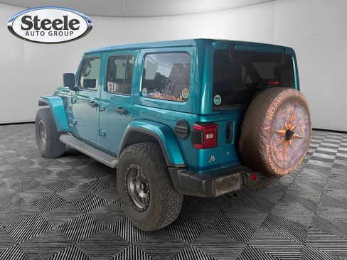 Used 2019 Jeep Wrangler Unlimited Sahara AWD/4WD image 3