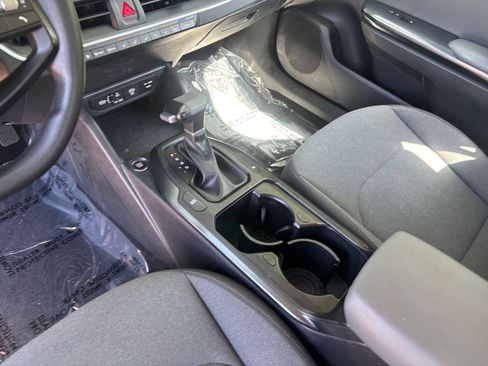 Used 2025 Kia K4 FWD image 43
