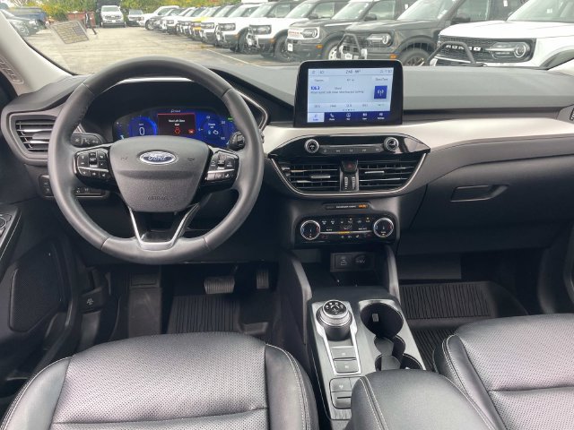Used 2022 Ford Escape SEL w/ Technology Package FWD image 19