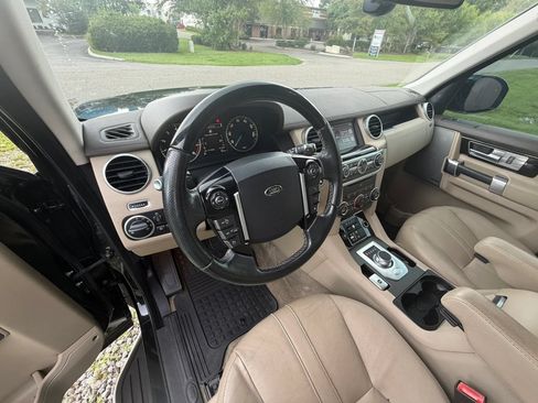 Used 2016 Land Rover LR4 HSE AWD/4WD image 17