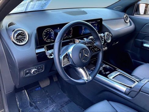 Used 2025 Mercedes-Benz GLA 250 image 14