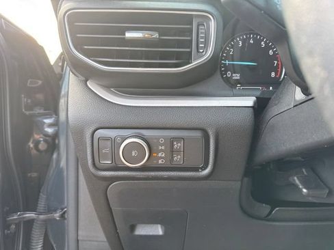 Used 2023 Ford Explorer XLT w/ Equipment Group 202A AWD/4WD image 14