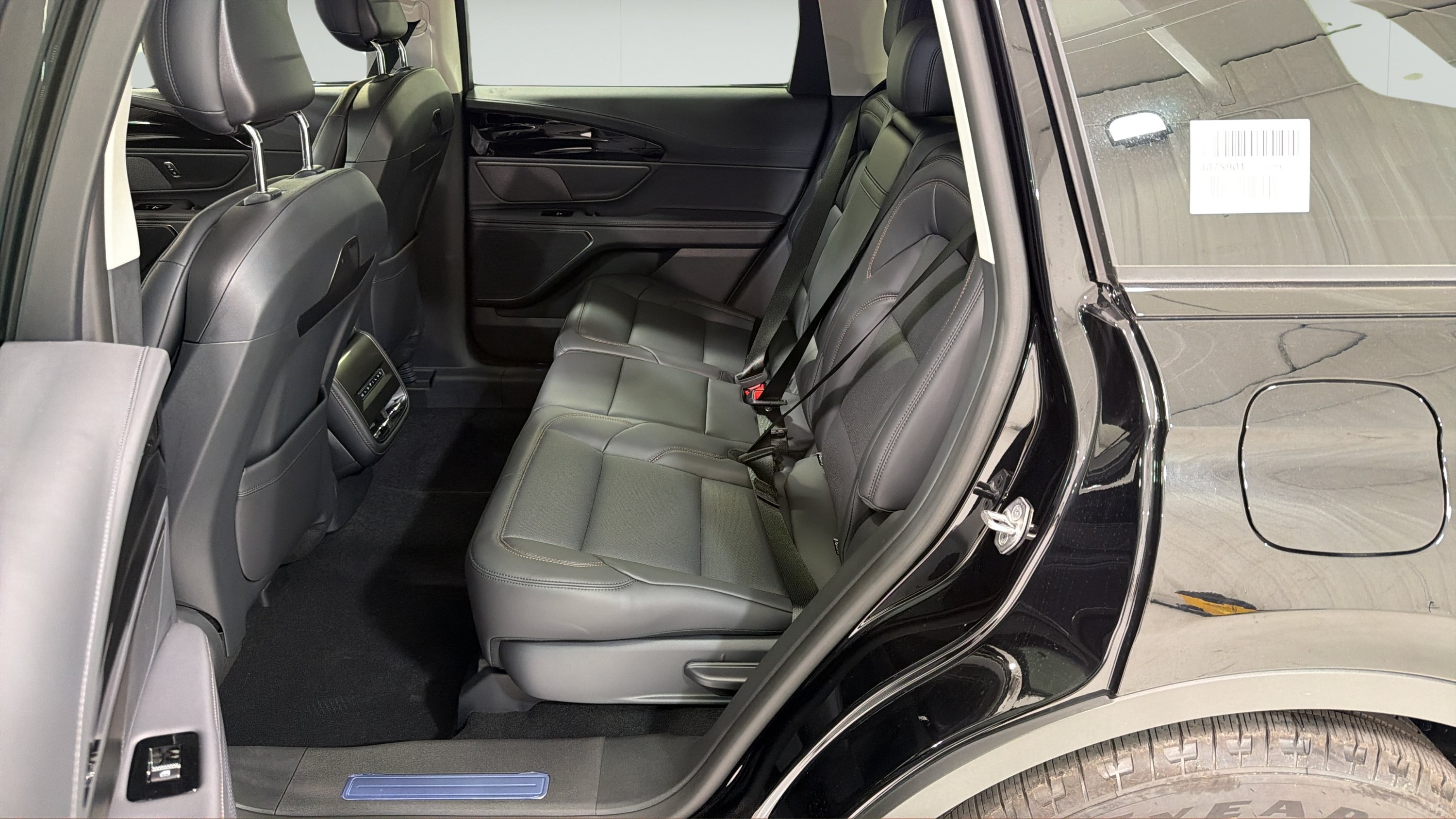 New 2026 Lincoln Nautilus Premier AWD/4WD image 21