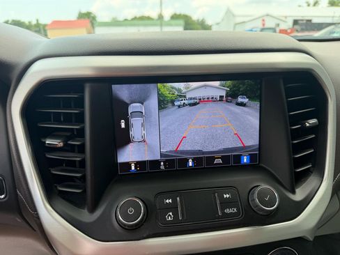 Used 2023 GMC Acadia SLT w/ Technology Package FWD image 21