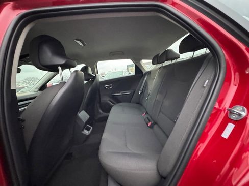 New 2026 Kia K4 LXS image 8