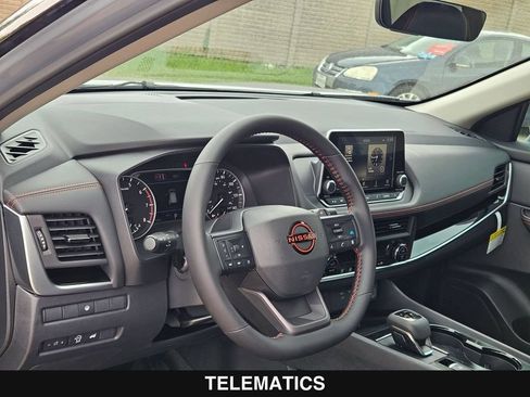 New 2026 Nissan Rogue SV AWD/4WD image 13