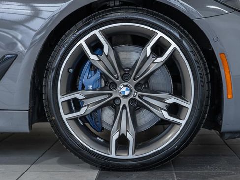 Used 2021 BMW M550i xDrive w/ Premium Package image 22