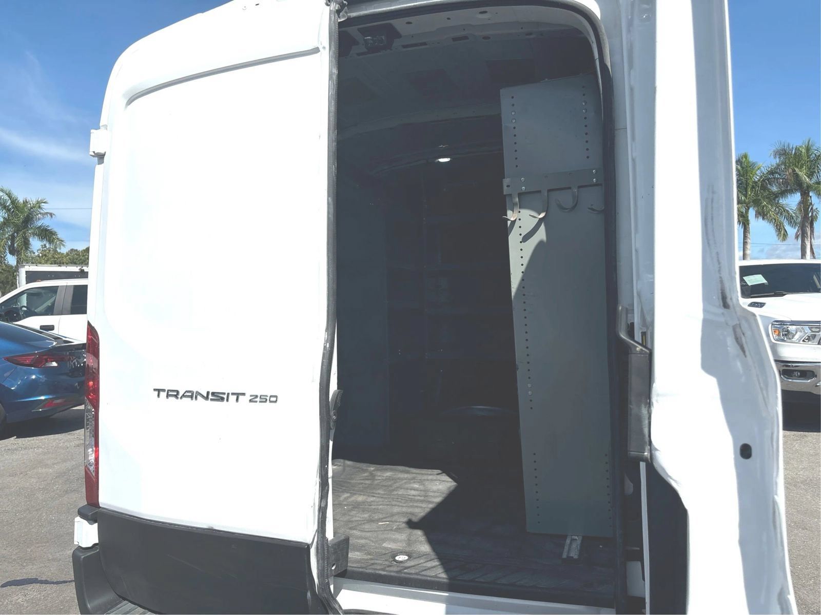 Used 2021 Ford Transit 250 Medium Roof RWD image 11